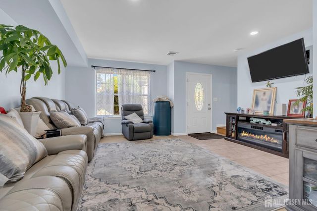 425 Thomas Street, Perth Amboy, NJ 08861