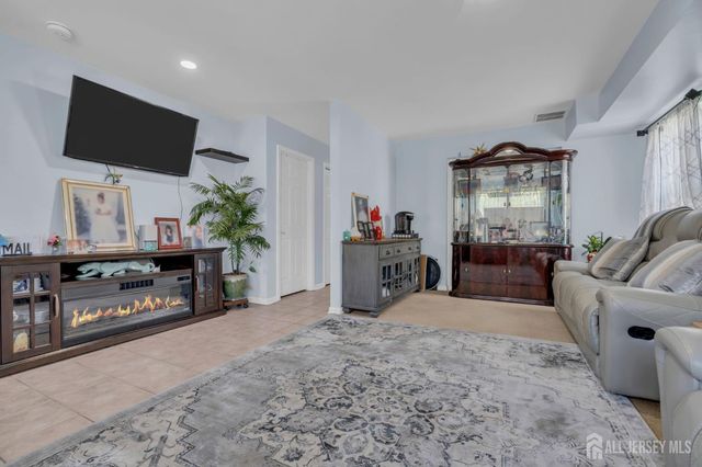 425 Thomas Street, Perth Amboy, NJ 08861
