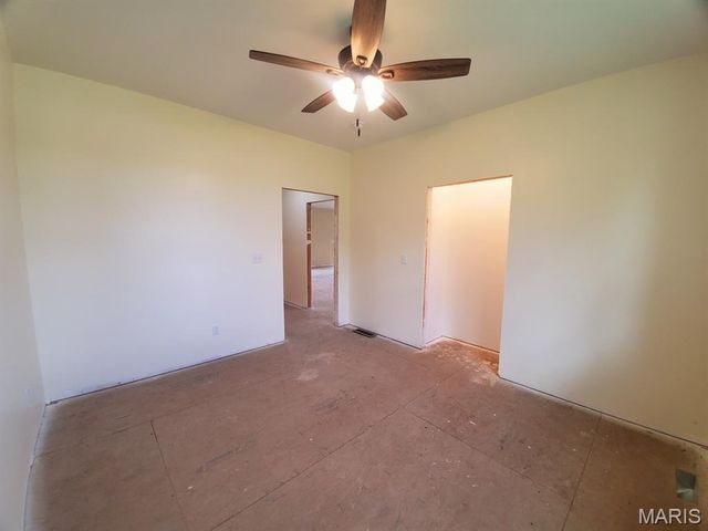 410 N Sheldon, Kahoka, MO 63445