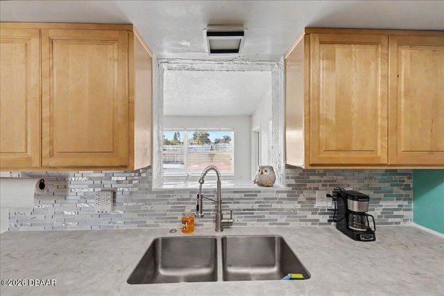 18 Concord Drive, Ormond Beach, FL 32176