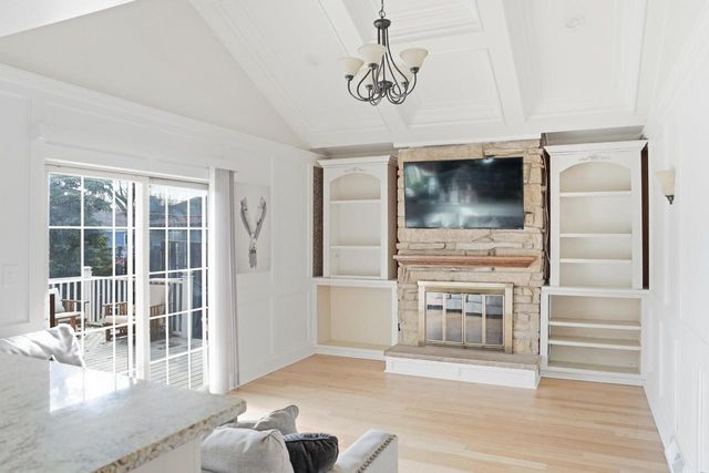 3227 14th PLACE, Kenosha, WI 53144