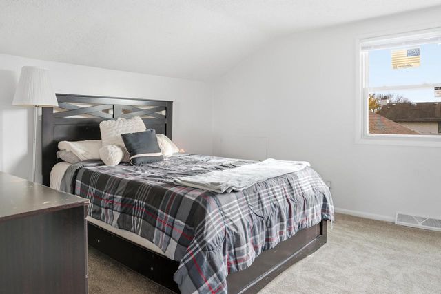 3227 14th PLACE, Kenosha, WI 53144