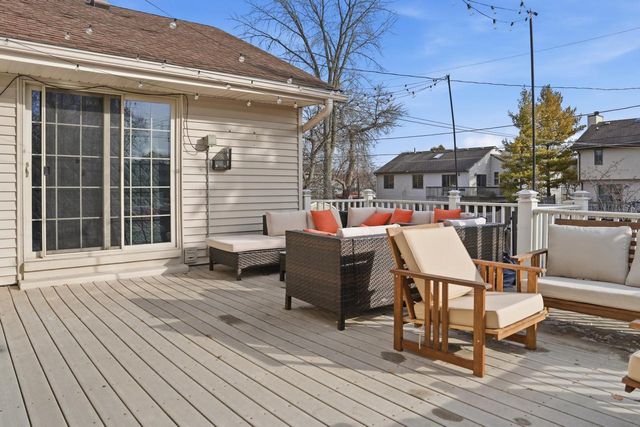 3227 14th PLACE, Kenosha, WI 53144