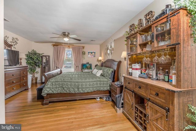 3612 SCHOOLHOUSE LN, Harrisburg, PA 17109