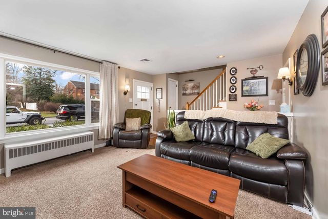 3612 SCHOOLHOUSE LN, Harrisburg, PA 17109