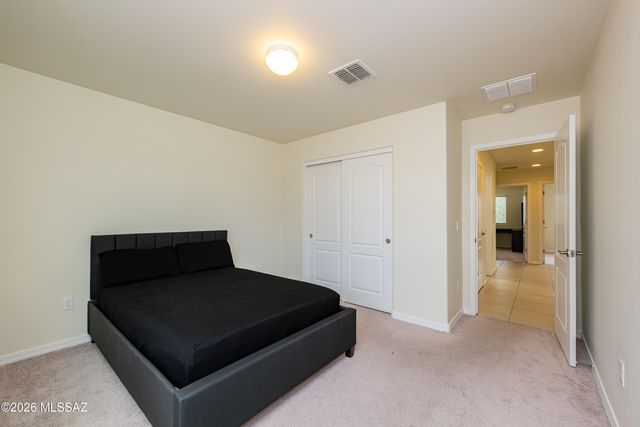 8247 W Razorbill Drive, Tucson, AZ 85757