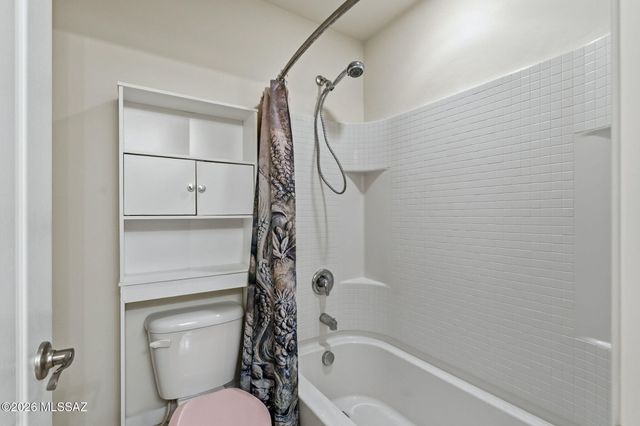 8247 W Razorbill Drive, Tucson, AZ 85757