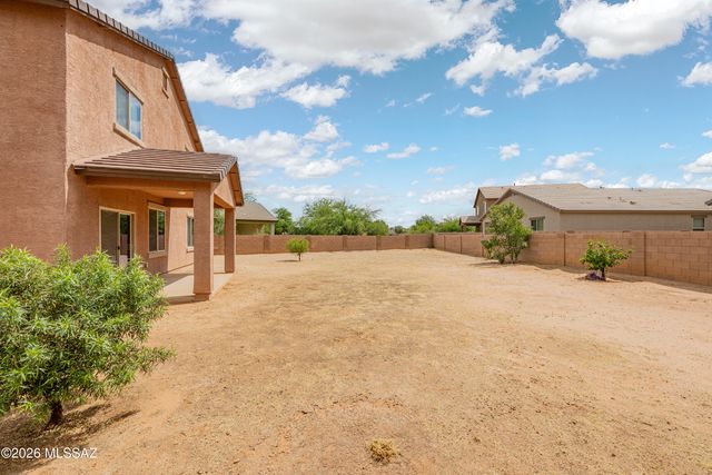 8247 W Razorbill Drive, Tucson, AZ 85757