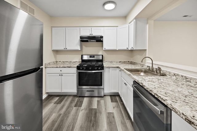 708-B RALSTON DR, Mount Laurel, NJ 08054