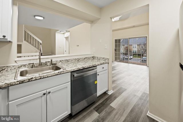 708-B RALSTON DR, Mount Laurel, NJ 08054