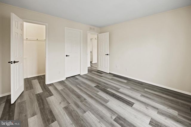 708-B RALSTON DR, Mount Laurel, NJ 08054