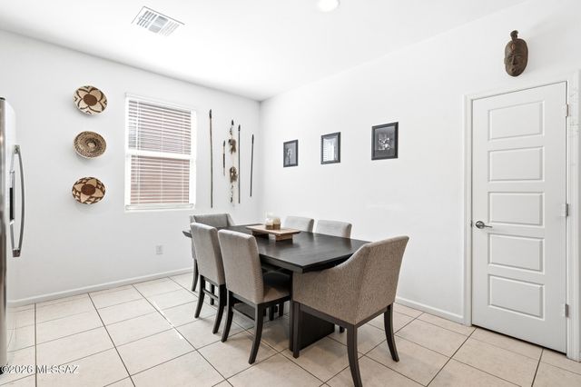 686 W Calle El Teclado, Sahuarita, AZ 85629