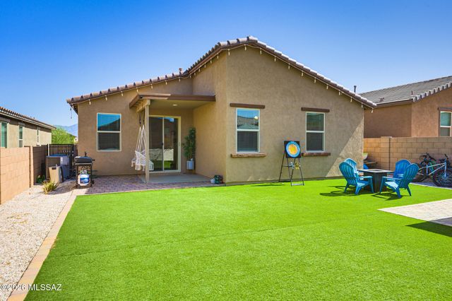 686 W Calle El Teclado, Sahuarita, AZ 85629
