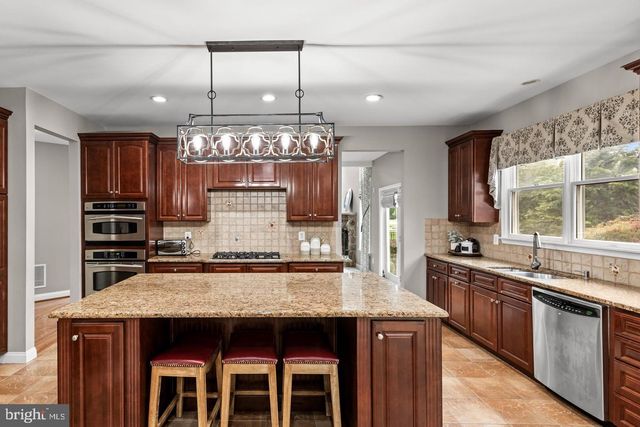 108 PREAKNESS DR, Mullica Hill, NJ 08062