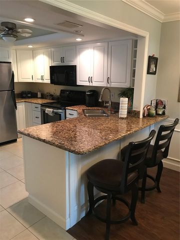 10380 CARROLLWOOD LANE 264, Tampa, FL 33618