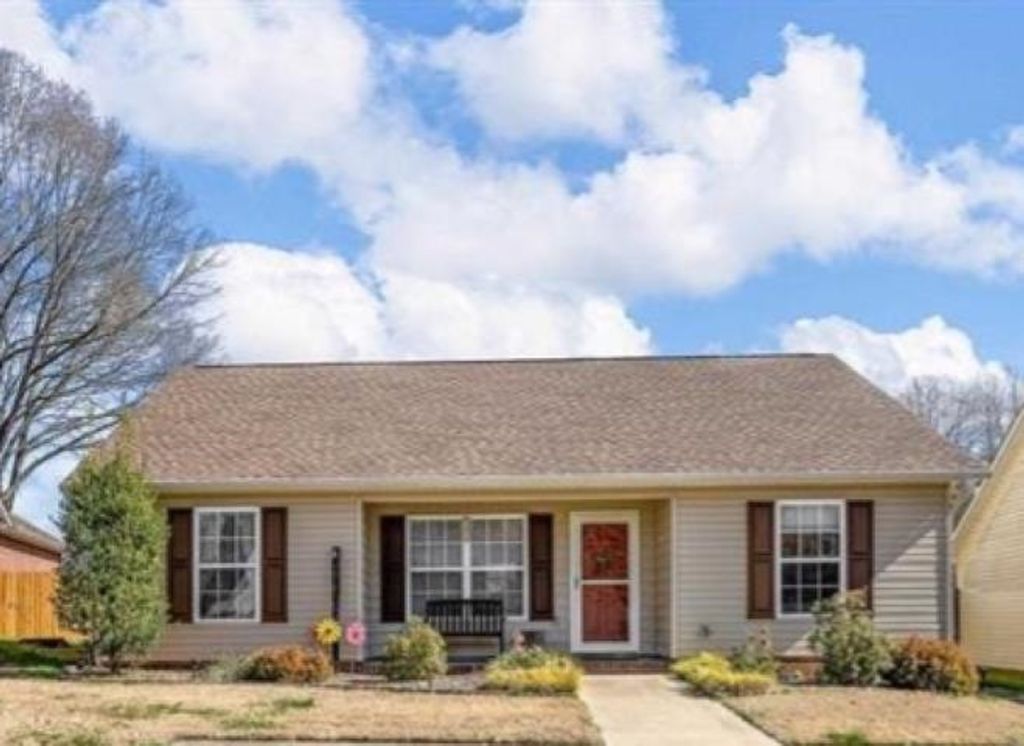 345 Bishop Hicks Court, Inman, SC 29349
