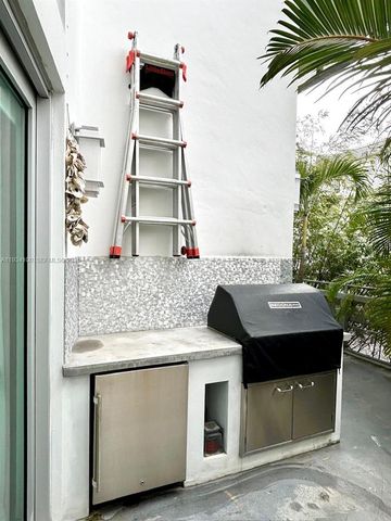 221 Jefferson Ave 4, Miami Beach, FL 33139