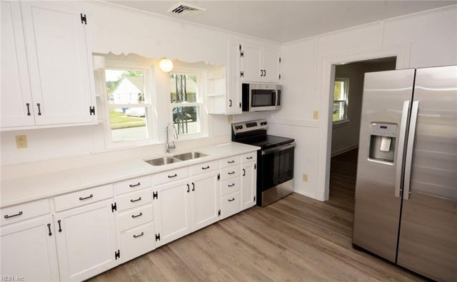 101 Dahlgren AVE, Portsmouth, VA 23702