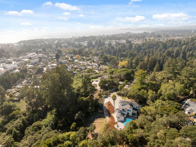 532 Moonrise Lane, Aptos, CA 95003