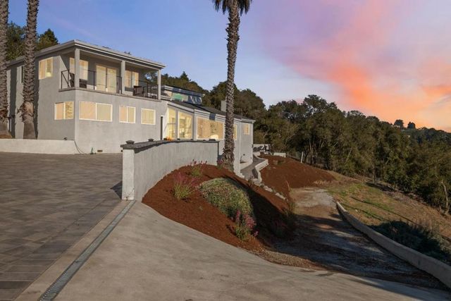 532 Moonrise Lane, Aptos, CA 95003
