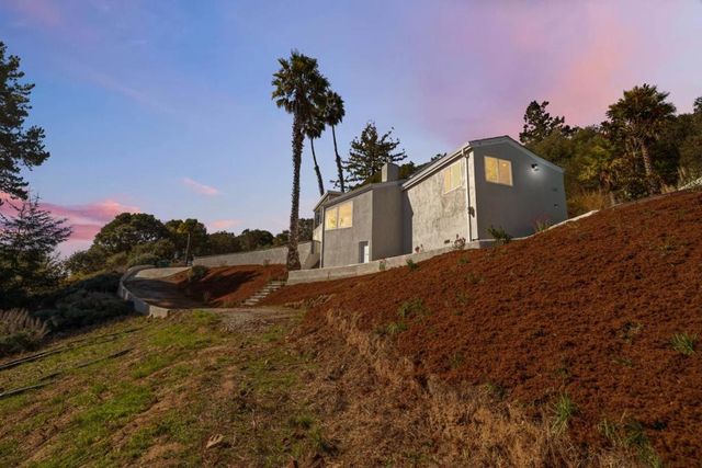 532 Moonrise Lane, Aptos, CA 95003