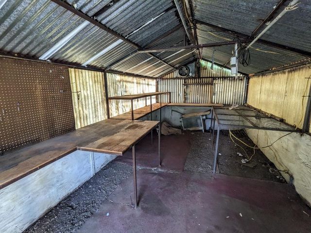 1701 S Millwood St, Wichita, KS 67213