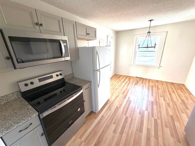 1701 S Millwood St, Wichita, KS 67213