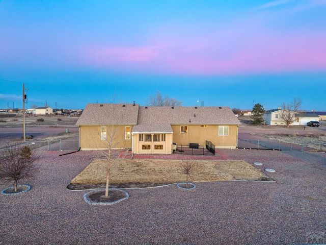 521 N Ramaldo Dr, Pueblo West, CO 81007