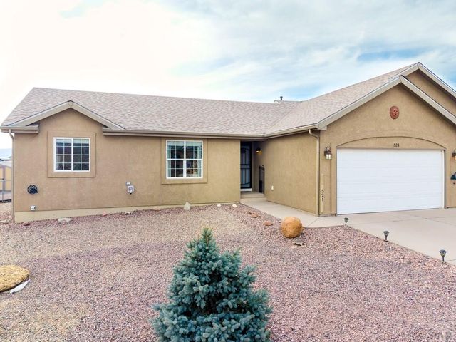 521 N Ramaldo Dr, Pueblo West, CO 81007