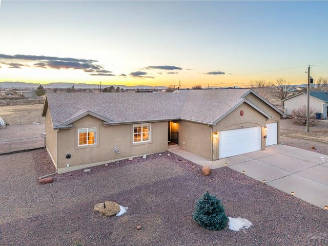 521 N Ramaldo Dr, Pueblo West, CO 81007