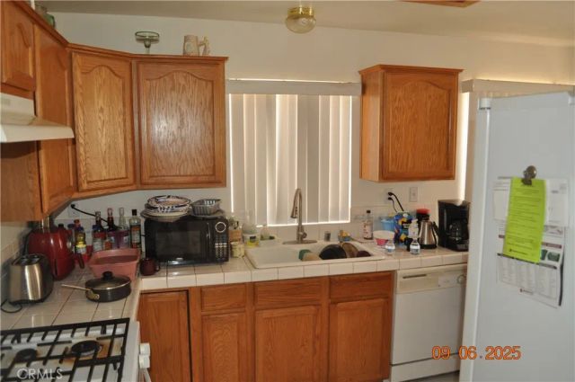 11584 Oak Street, Apple Valley, CA 92308