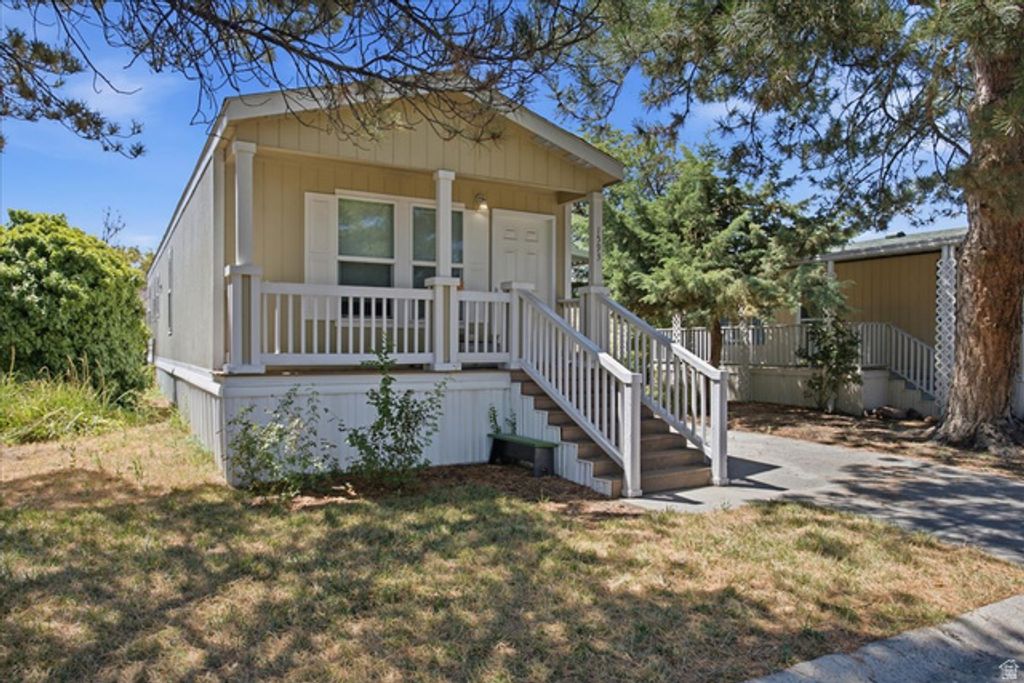 1593 W INDIAN SUMMER DRIVE DR, Salt Lake City, UT 84116 — photo 2