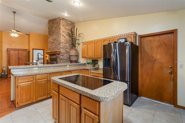 18711 NORTHCLIFF STREET, Orlando, FL 32833