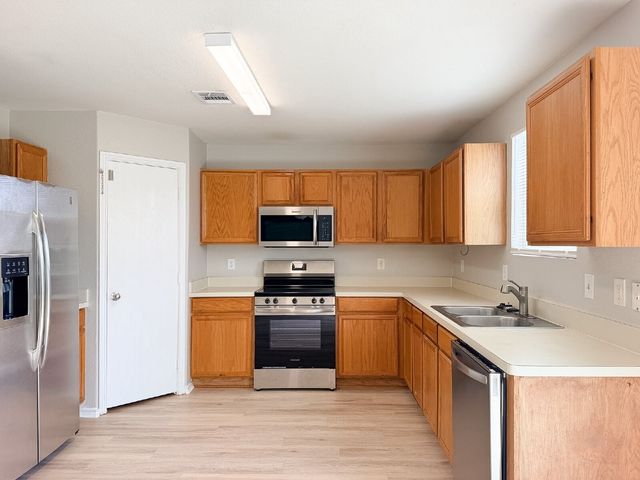 670 Horn Street, Crowley, TX 76036