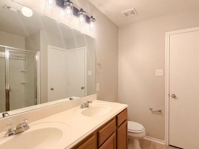 670 Horn Street, Crowley, TX 76036