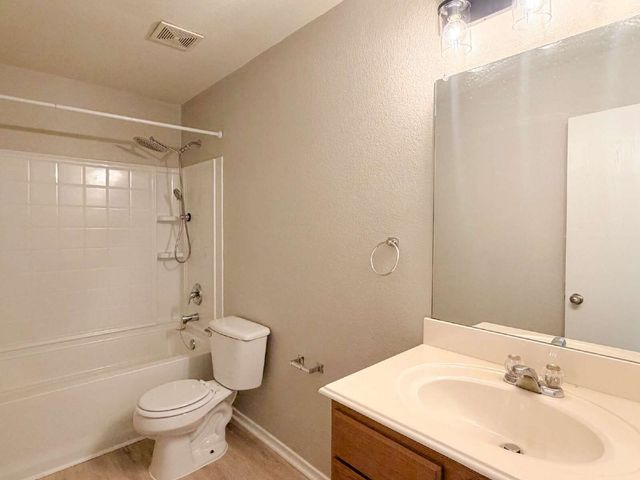 670 Horn Street, Crowley, TX 76036