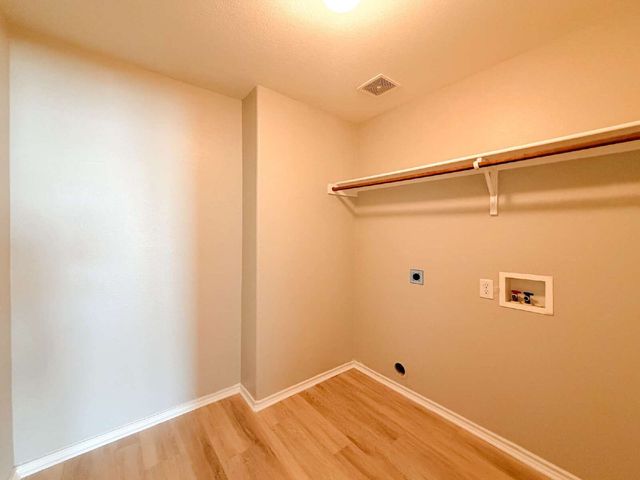 670 Horn Street, Crowley, TX 76036