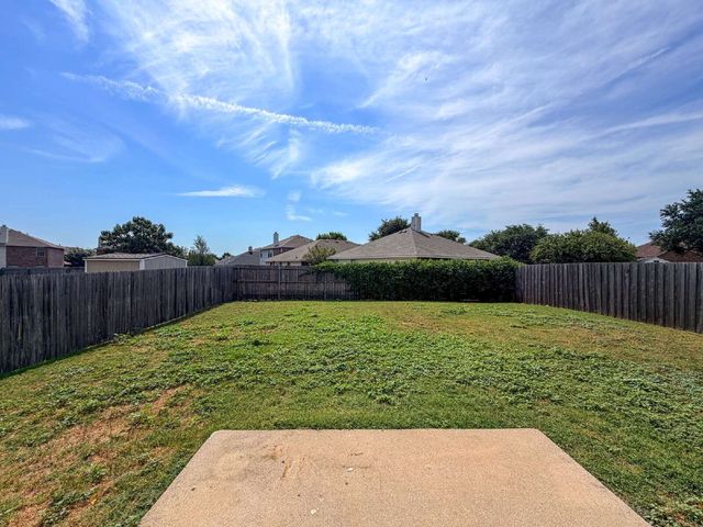 670 Horn Street, Crowley, TX 76036