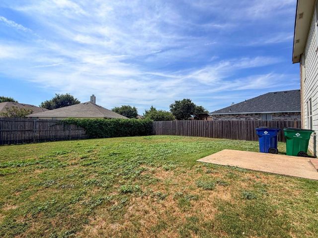 670 Horn Street, Crowley, TX 76036