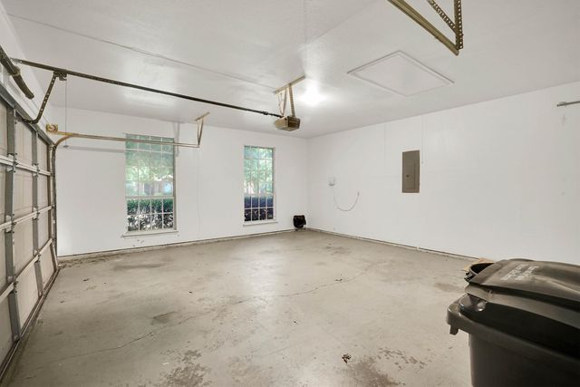 1107 Eastbrook Drive, Glenn Heights, TX 75154