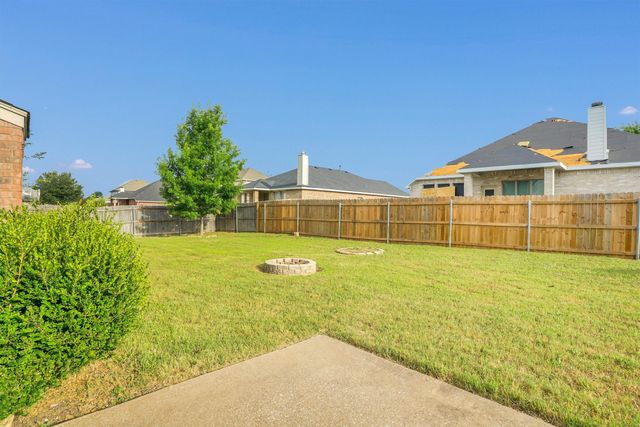 1107 Eastbrook Drive, Glenn Heights, TX 75154