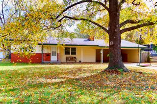 1954 South Dollison Avenue, Springfield, MO 65807