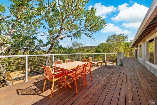 5860 Sharp Rd, Calistoga, CA 94515