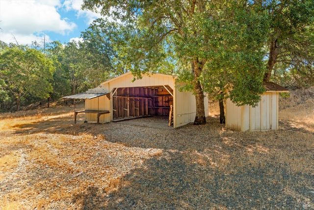 5860 Sharp Rd, Calistoga, CA 94515