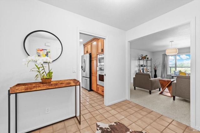 5860 Sharp Rd, Calistoga, CA 94515