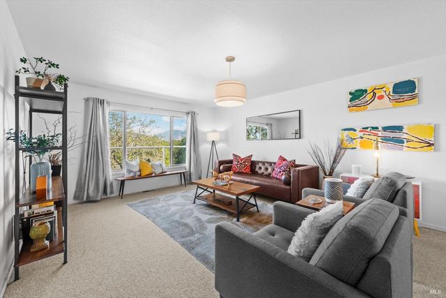 5860 Sharp Rd, Calistoga, CA 94515