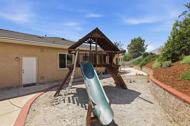 41515 Grand View, Murrieta, CA 92562