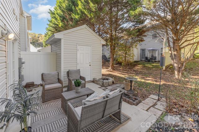 12327 Jessica Place, Charlotte, NC 28269