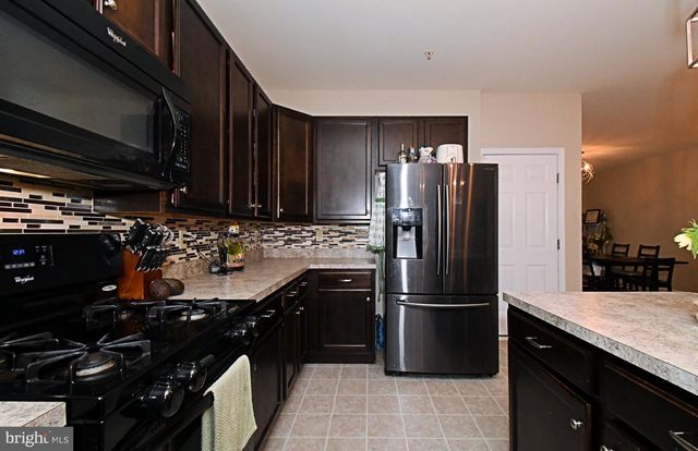 2152 DANVILLE DR, Pennsburg, PA 18073
