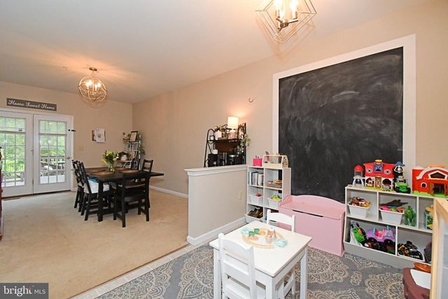 2152 DANVILLE DR, Pennsburg, PA 18073